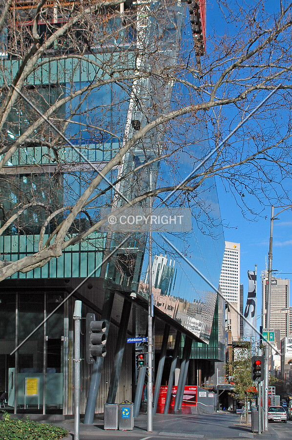 Photo 366-810-736