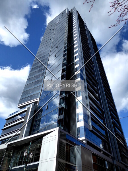 Photo 106-510-679
