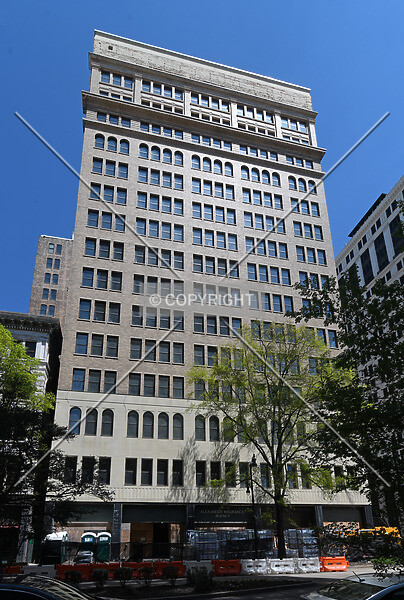 Photo 368-999-772
