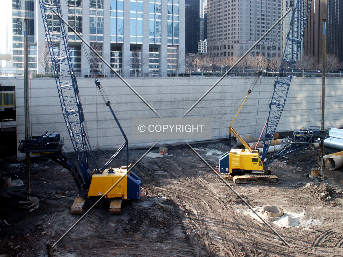 Caisson-drilling cranes