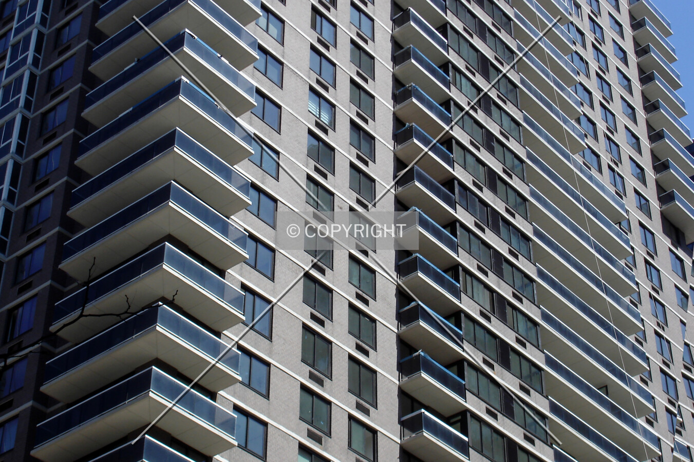 Photo 374-670-144