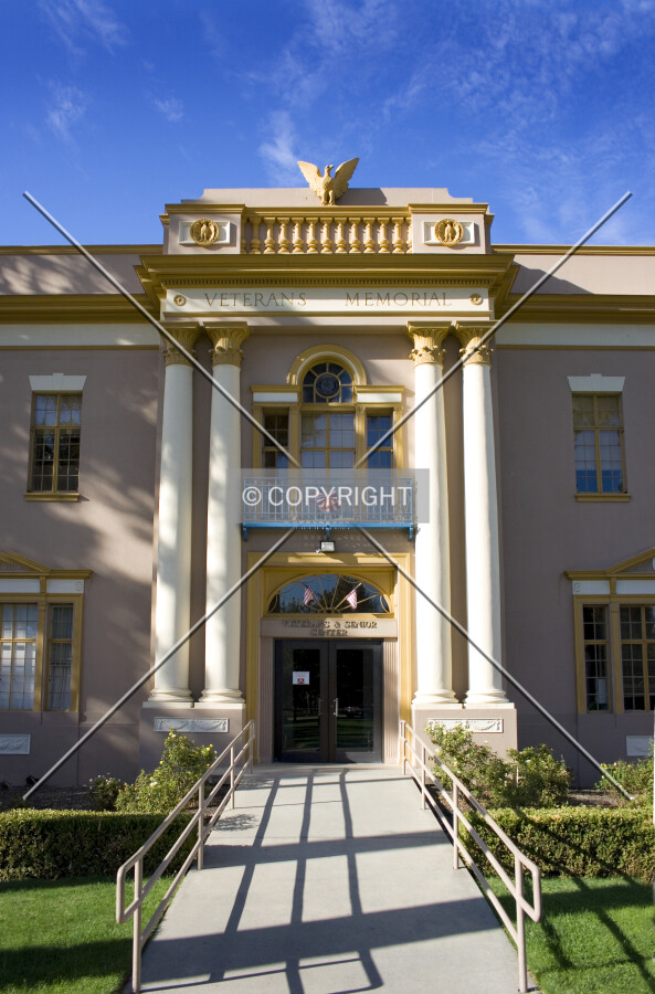 Columned entry, south side