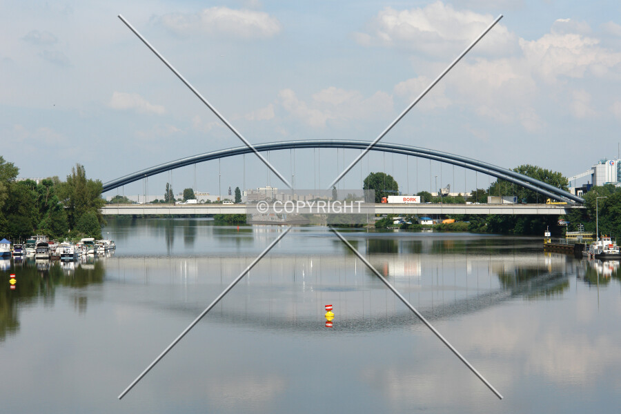 Photo 377-644-752