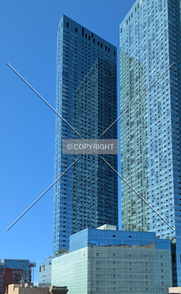 Photo 379-043-763