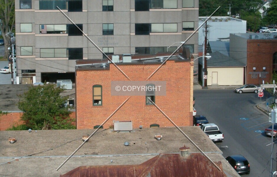 Photo 379-319-208
