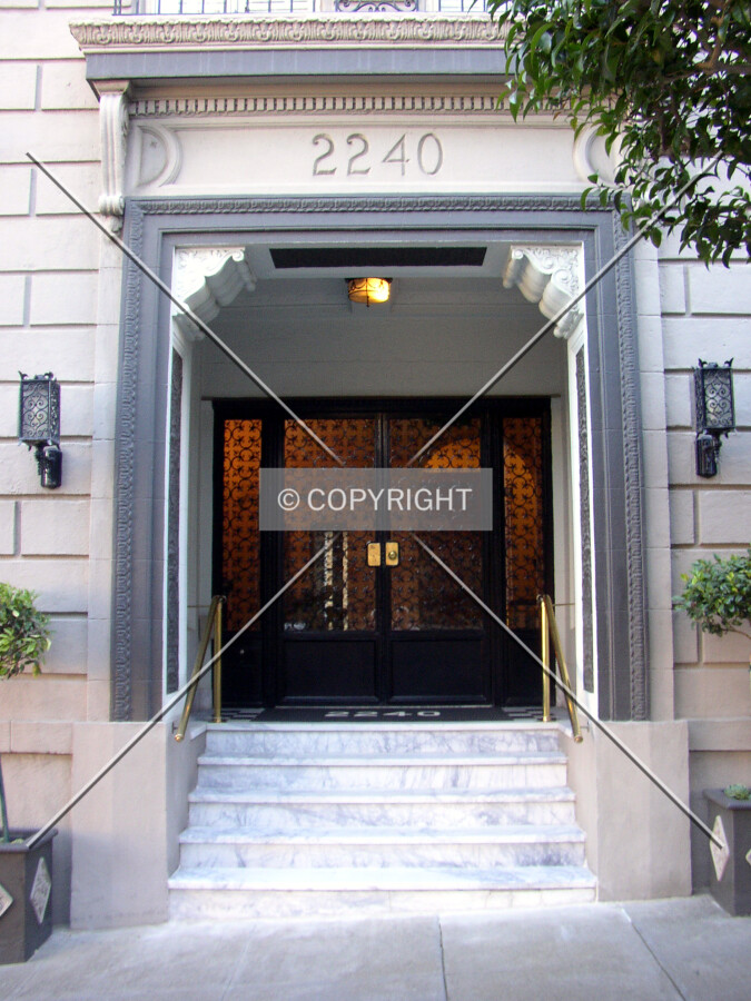 Main entrance off Hyde Street