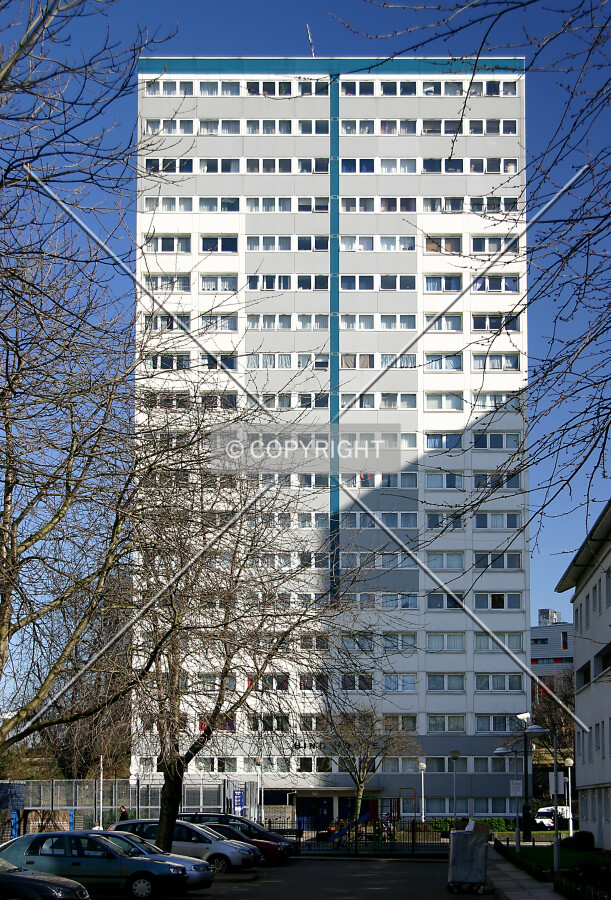 Full-height view east from Hornsey Road