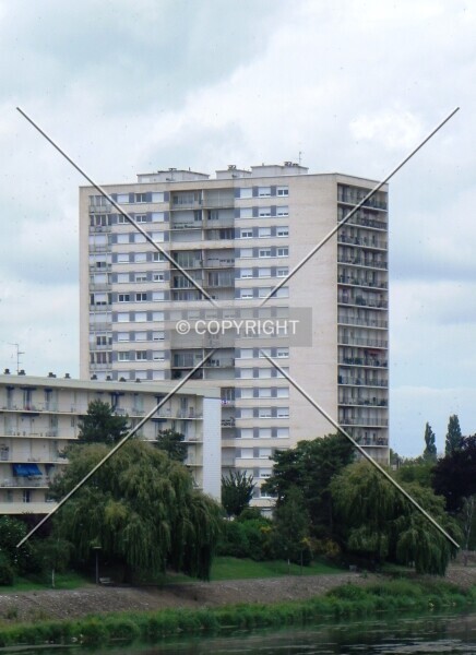 6-7 Square Francis Poulenc