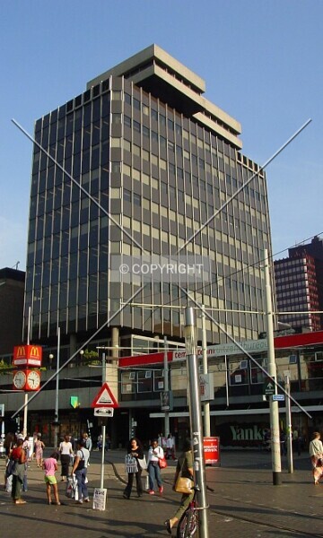 Photo 404-261-377