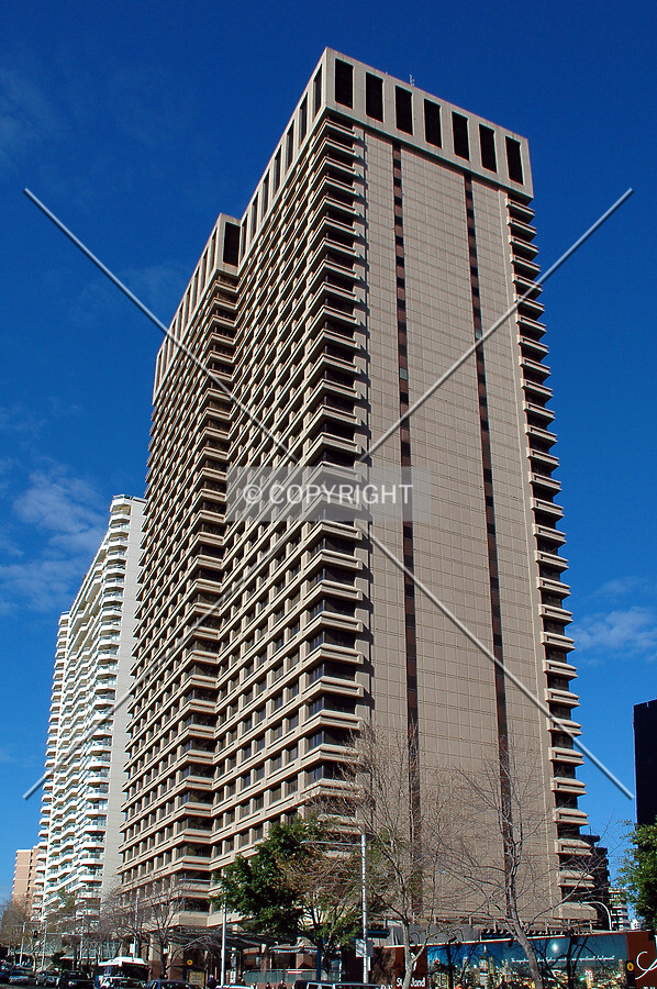 Looking up from Elizabeth Street