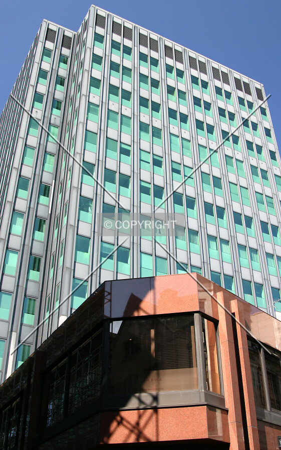 Looking up from Crutched Friars