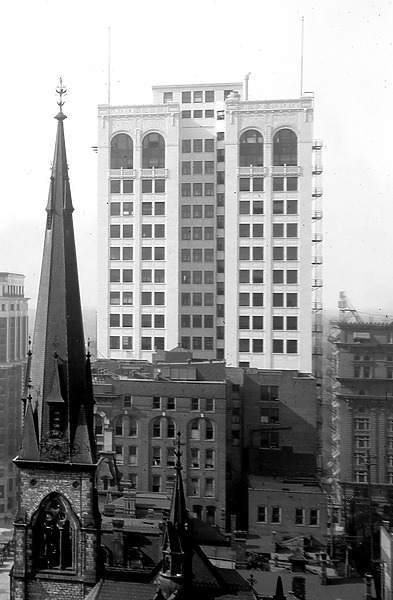 Photo 421-799-072