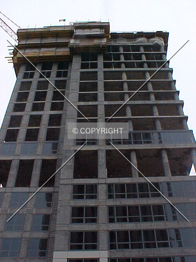 The western facade fom Michigan Avenue
