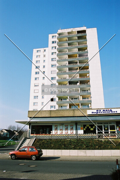 Brunecker Straße 1