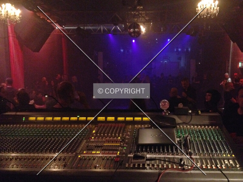 Photo 431-679-835