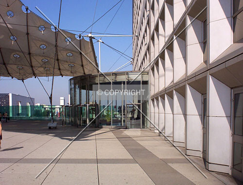 Entrance to the northern wing