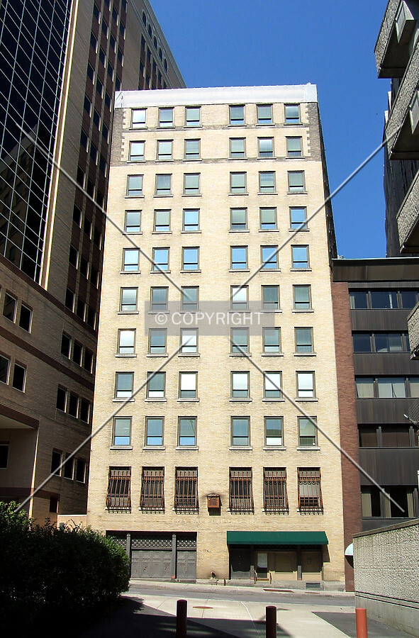 View from the south across Howard Street