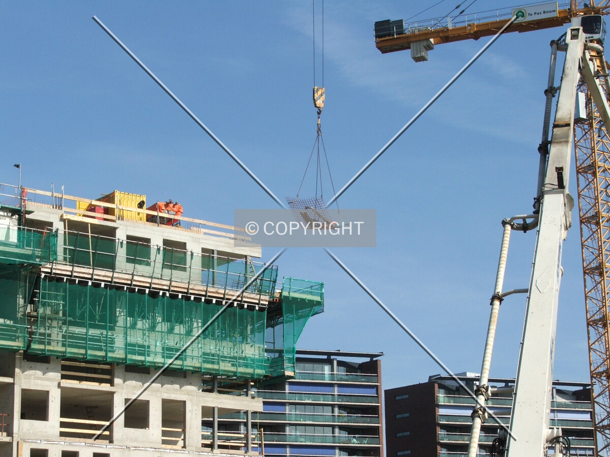 Hoisting some tools and materials