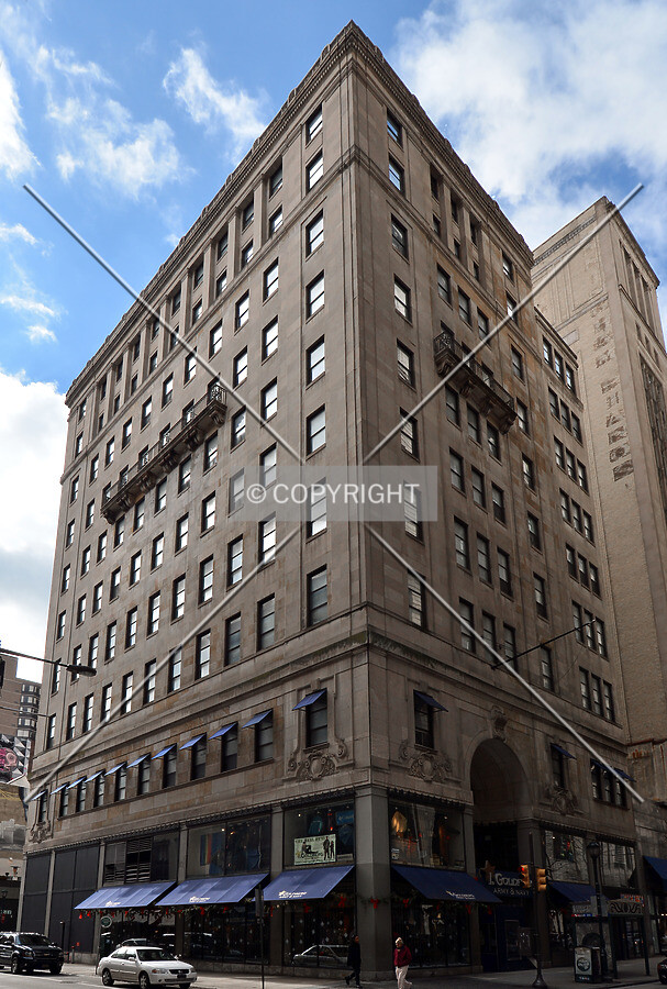 View from the northeast at 13th and Chestnut Streets