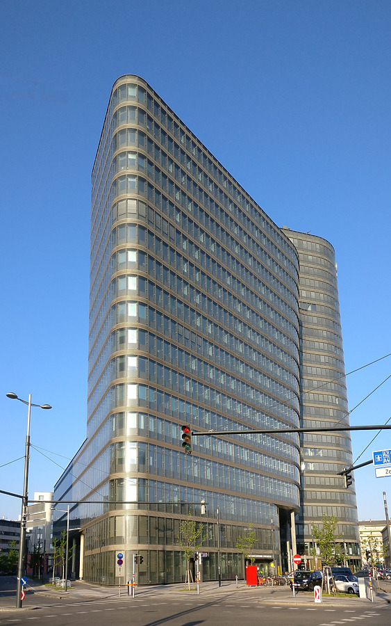 Photo 437-329-477