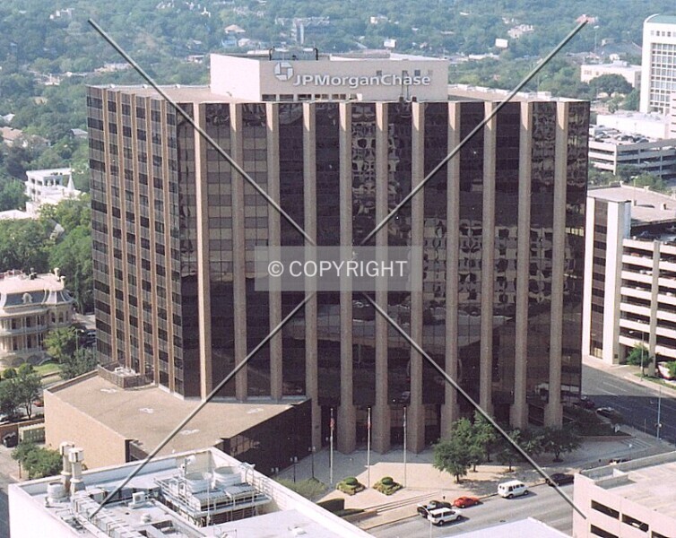 Photo 439-562-126