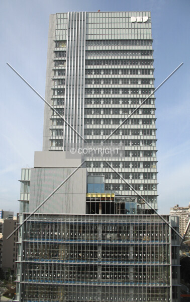 441-086-561