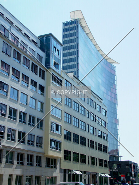 Photo 442-111-329