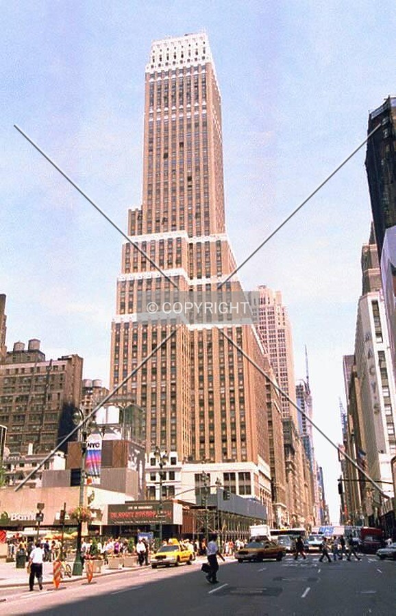 View to the north from 7th Avenue