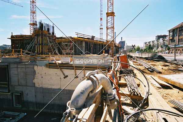 View over the site (Westhafen-Haus in the background)