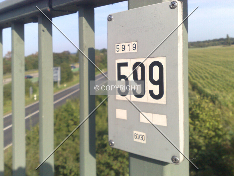 Photo 470-323-204