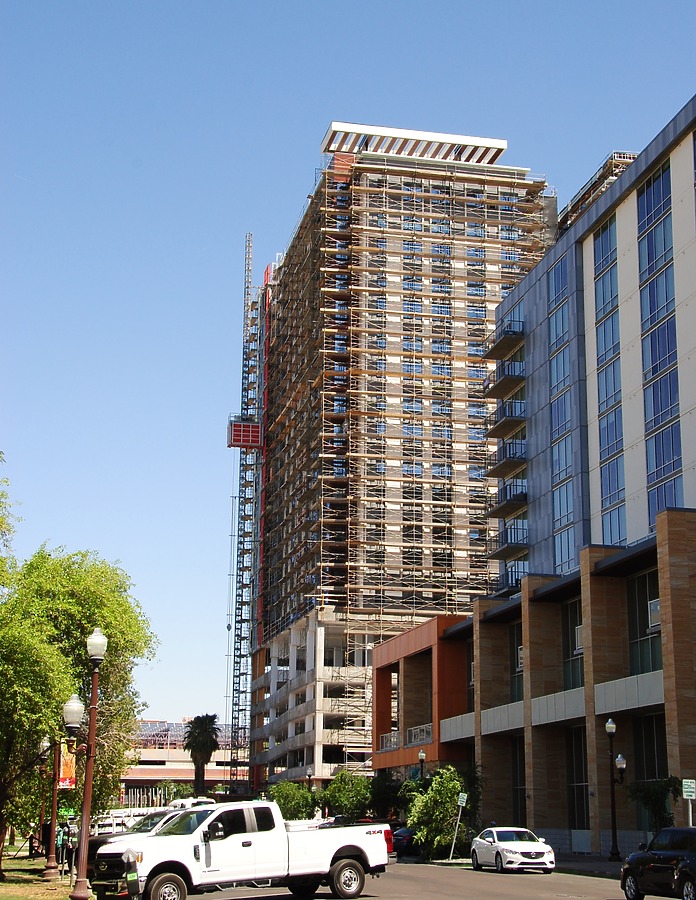 Photo 477-163-980