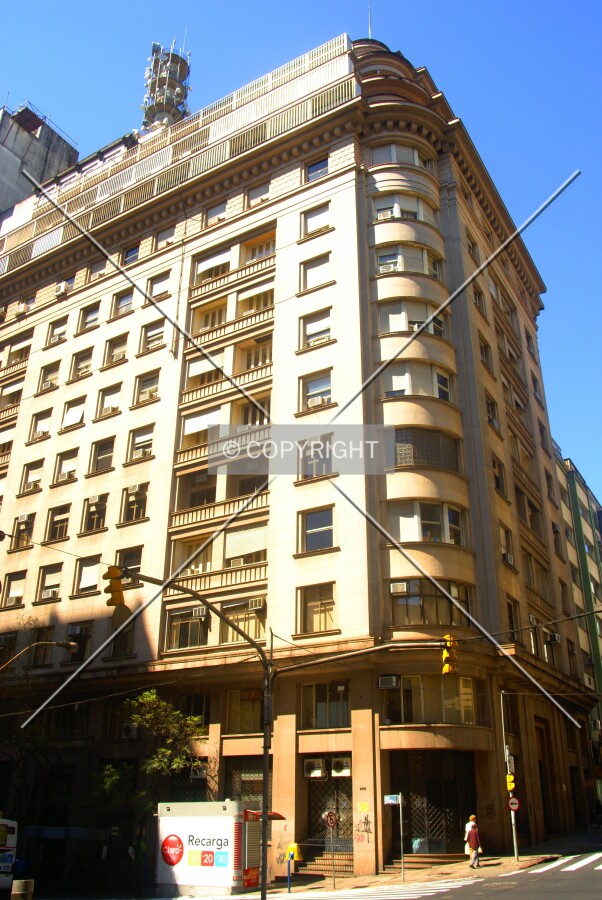 View from the corner of Riachuelo Street and Borges de Medeiros Avenue