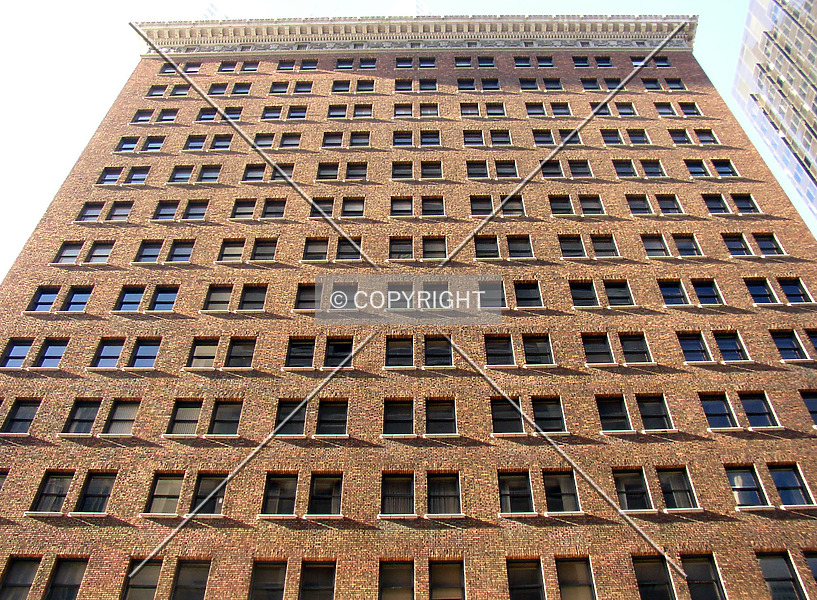 Photo 484-597-905