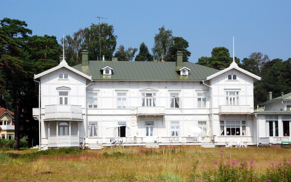 Mannerheimintie 2