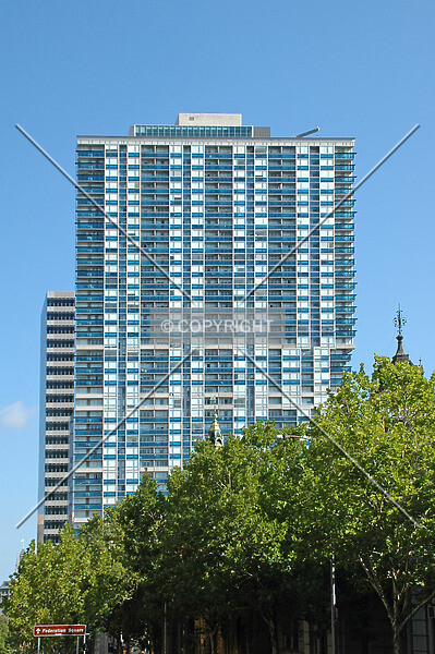 Photo 492-518-967