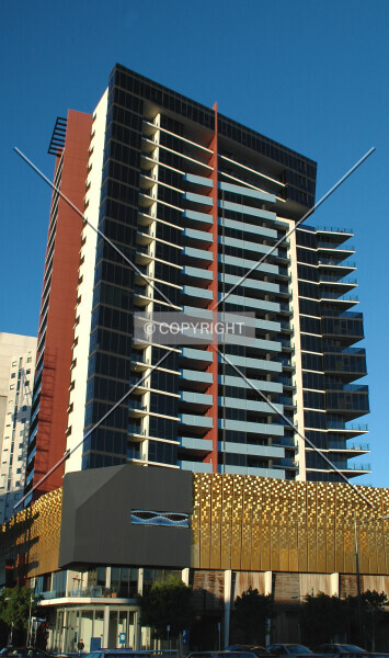 Photo 492-669-457