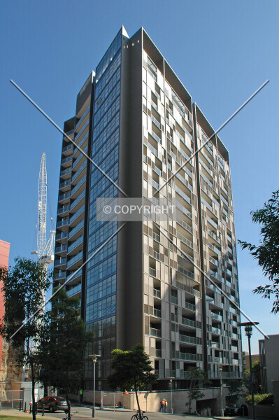 Photo 493-028-883