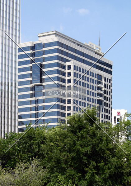 Photo 493-339-183