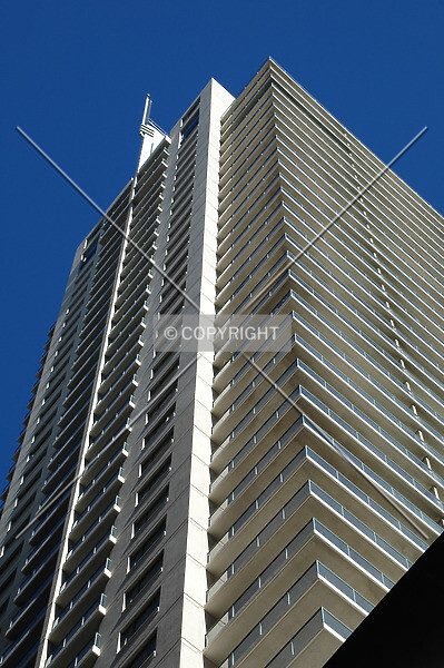 Photo 493-977-353