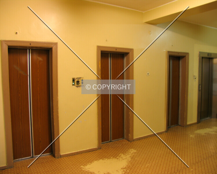 Photo 494-934-889