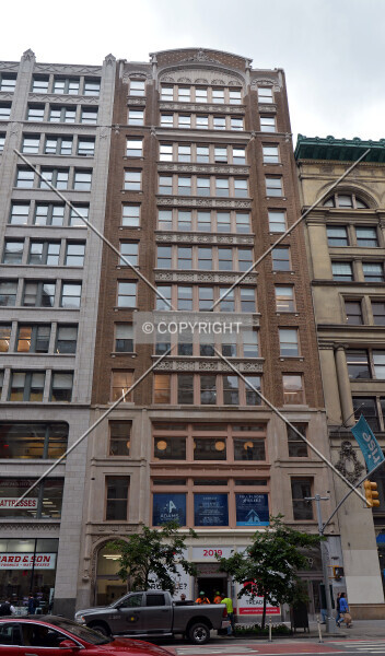 Photo 496-928-973