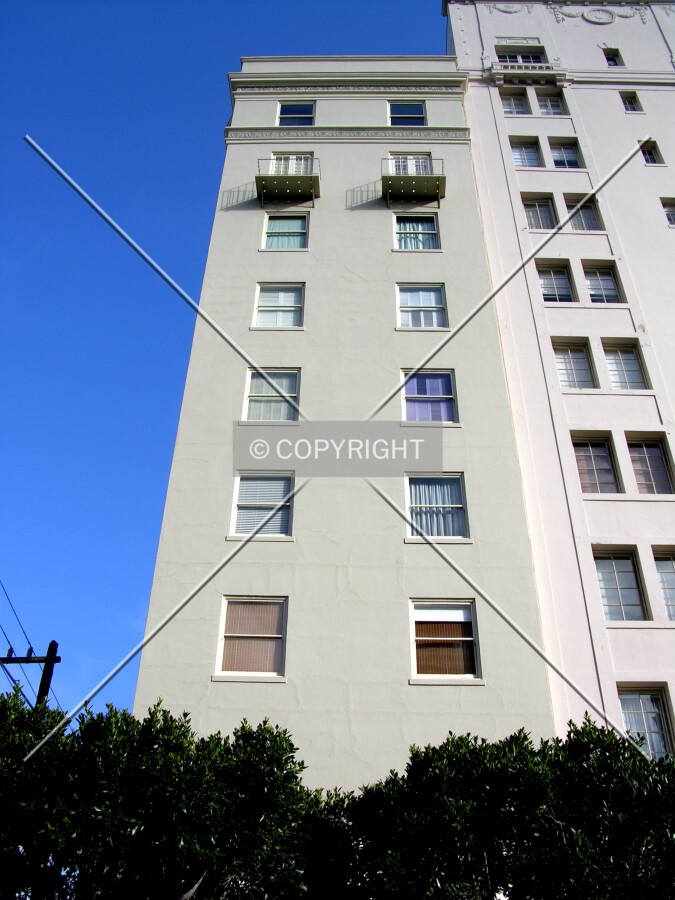 Looking up from across Vallejo Street to the south