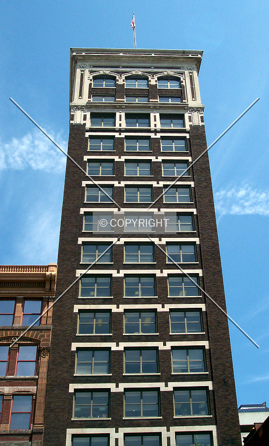Looking up the southern facade from Washington Street