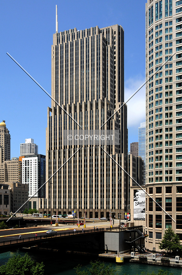View from the southeast across the Chicago River