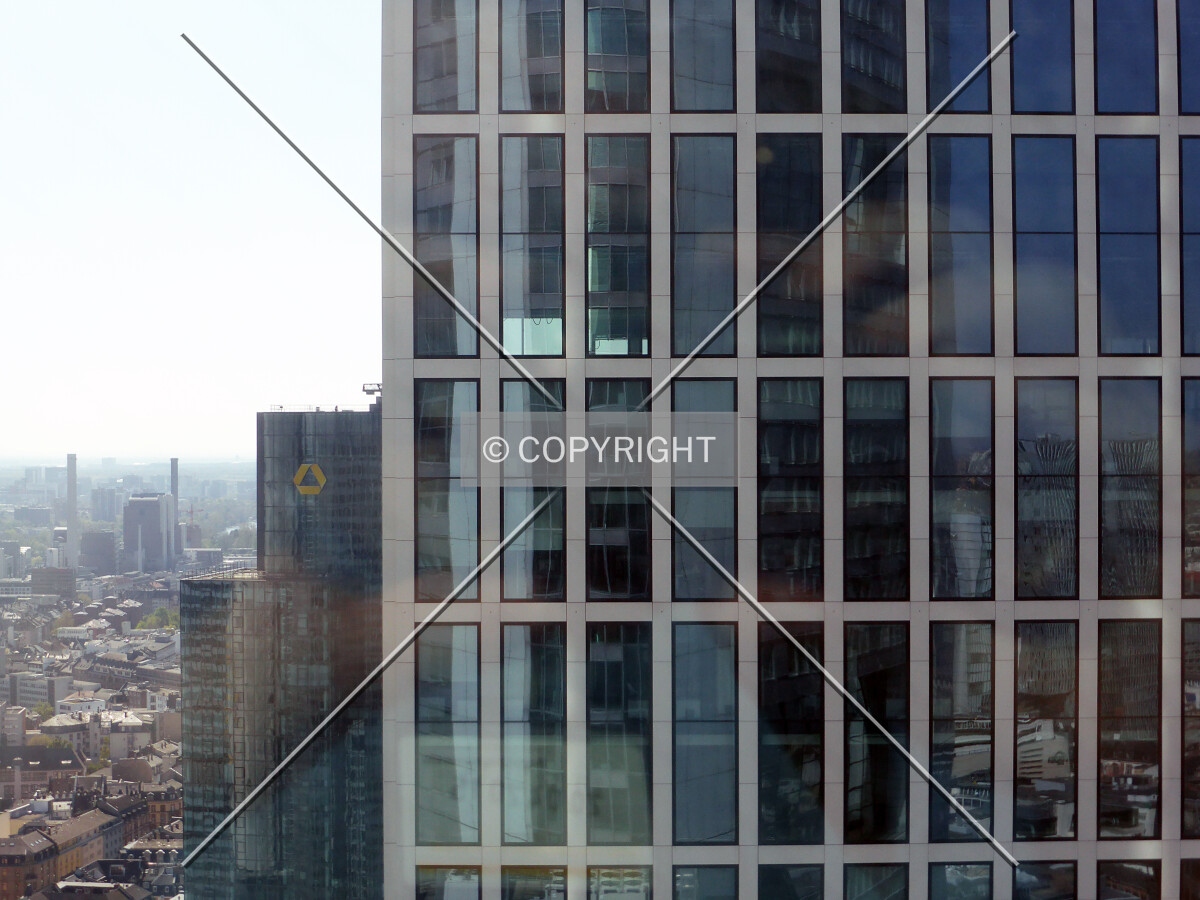TaunusTurm as seen from Commerzbank Tower