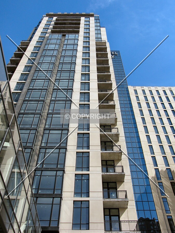 Looking up from 2nd Avenue South, just south of the new skyway