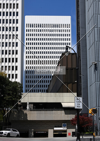 Photo 528-945-377