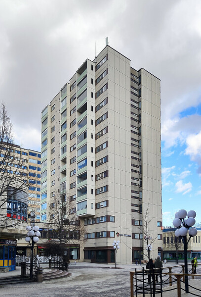 Kauppakaari 13