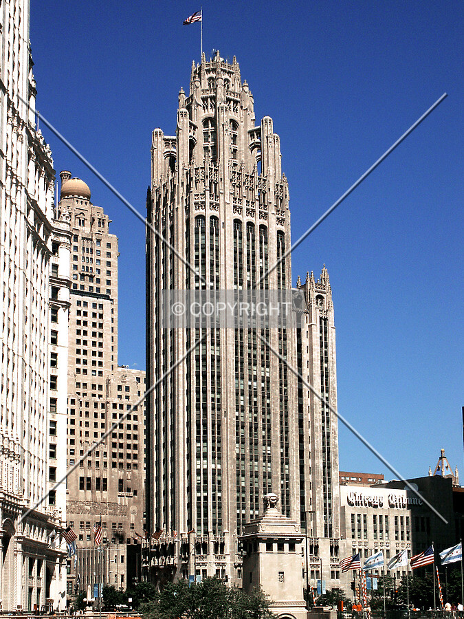 View from Wacker Drive across the Chicago River