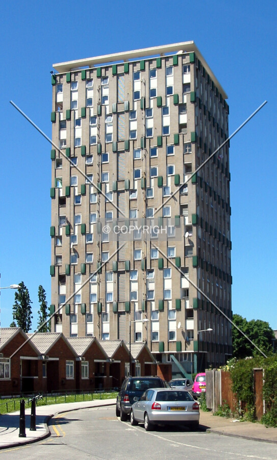 View from Mace Street to the south
